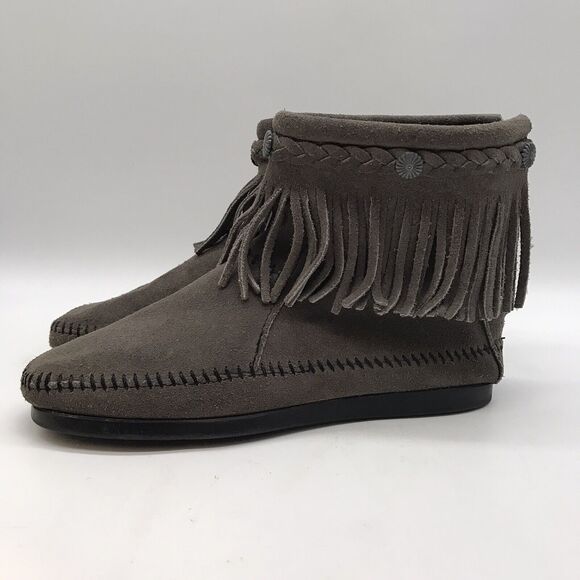 Minnetonka Gray Suede Moccasins Women's 7 Braided Fringe Back Zip Bootie 291T - Picture 1 of 10